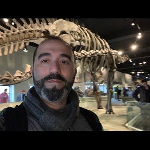 Meet your Posher, Rafael mauricio